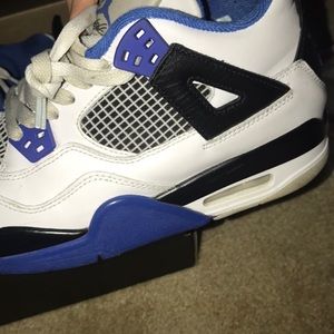 Jordan retro 4